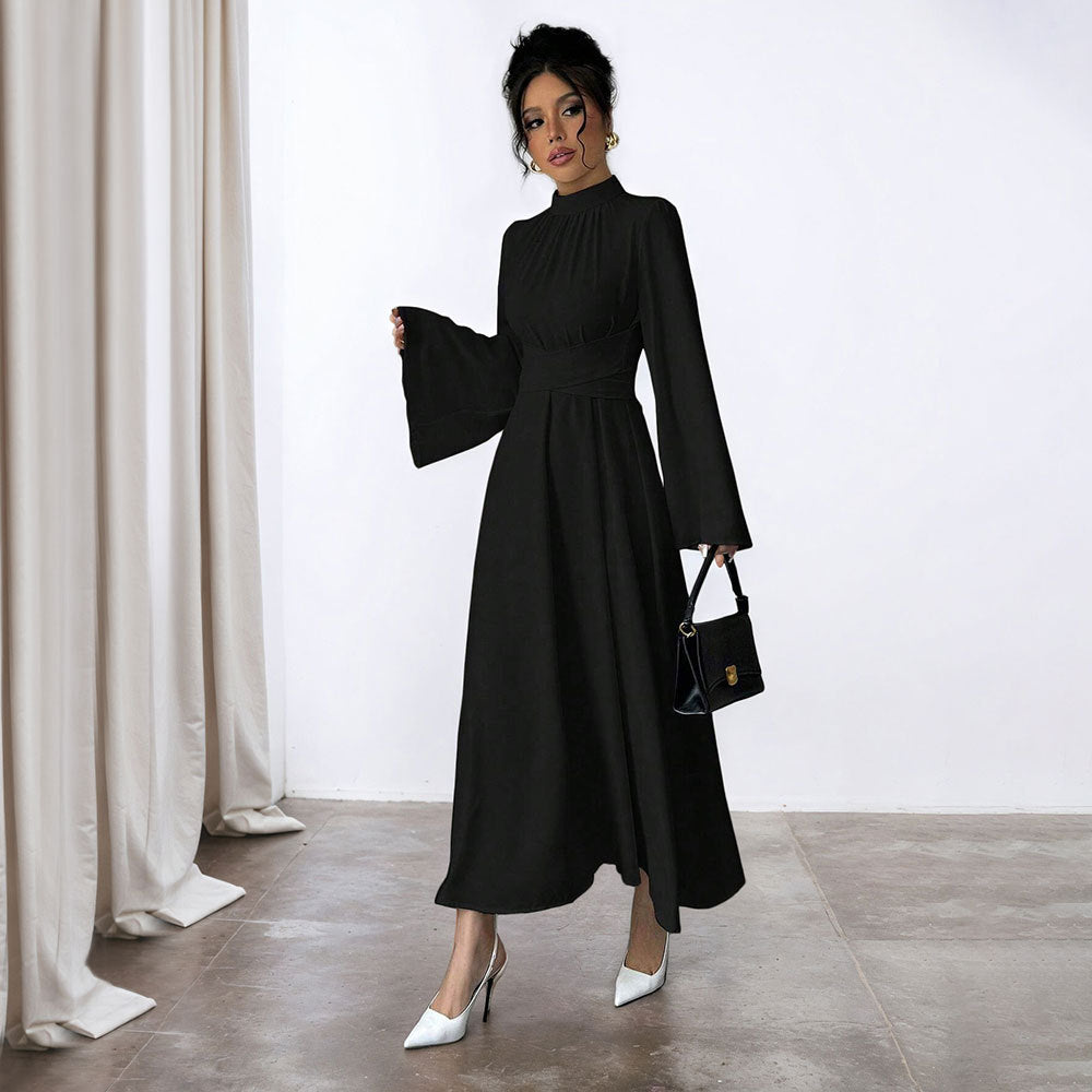 Robe maxi élégante pour femme avec manches fluides et col haut Levoire