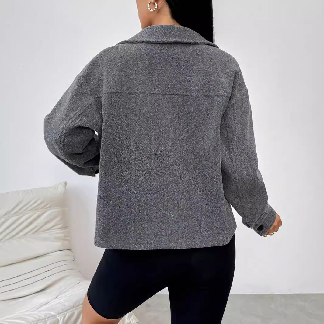 Veste surdimensionnée décontractée pour femmes avec poches pratiques et fermeture à boutons Levoire