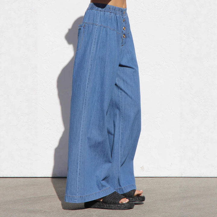 Pantalon en denim large pour femmes avec taille élastique et détails de boutons Levoire