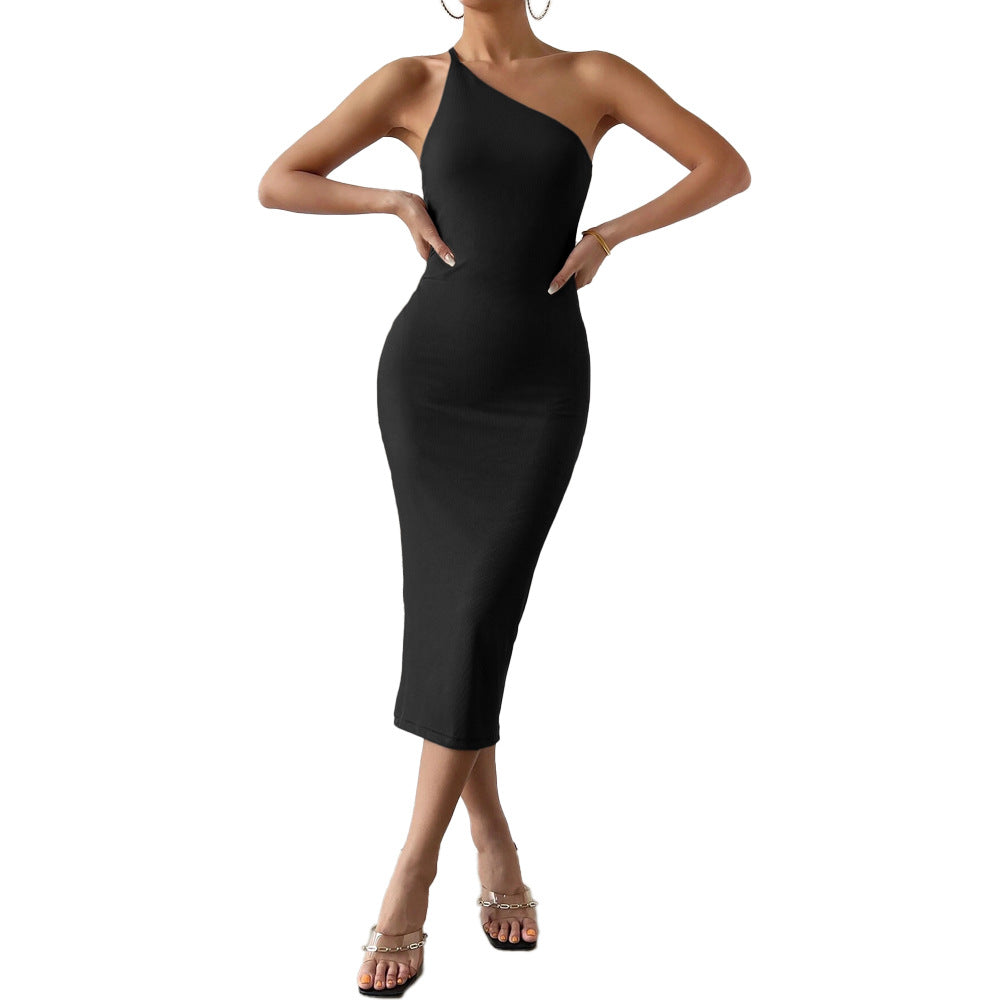 Robe midi ajustée pour femmes avec design asymétrique Levoire