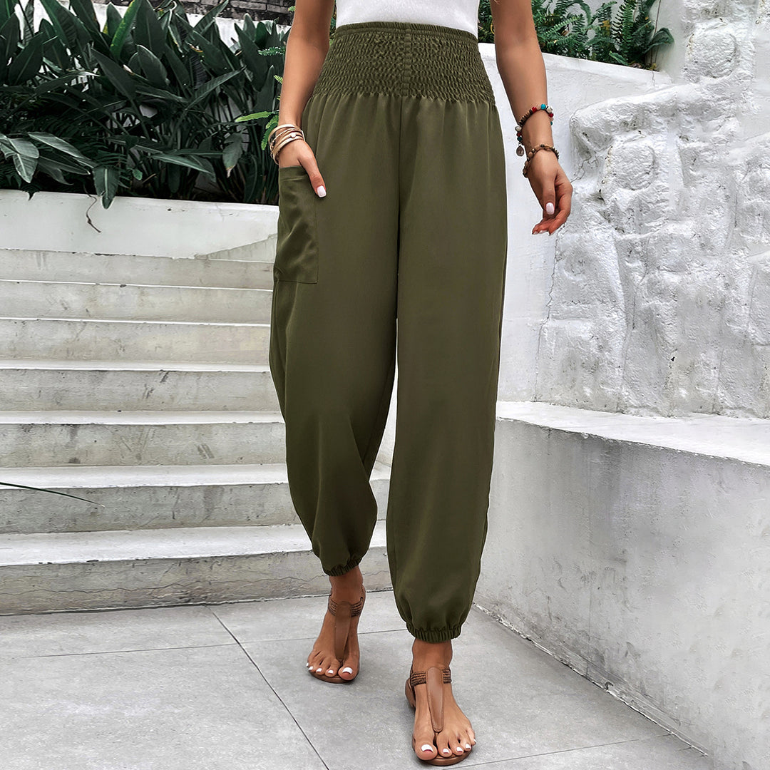 Pantalons de loisirs légers pour femmes avec une taille élastique et des poches latérales pratiques Levoire