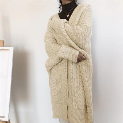 Cardigan femme avec motif en cable et coupe ample Levoire