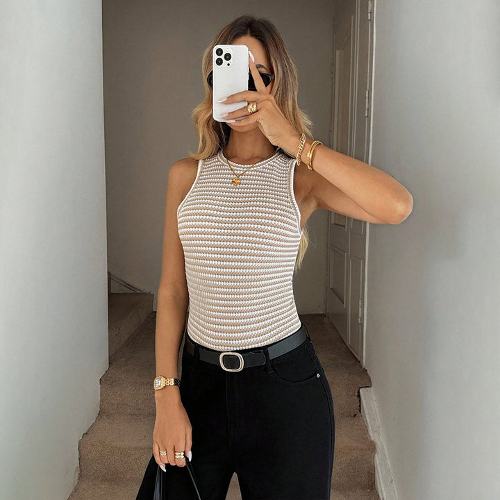Débardeur ajusté pour femmes avec un design texturé et un décolleté stratégique Levoire