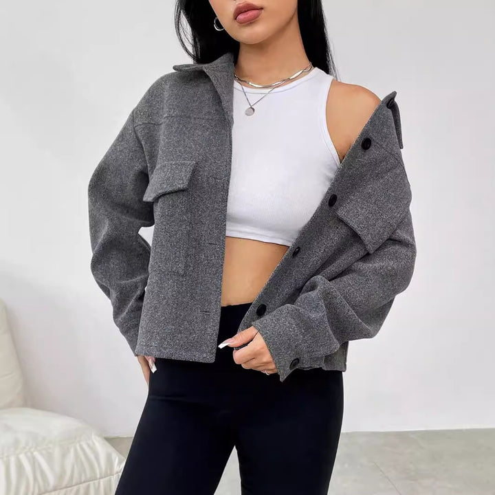 Veste surdimensionnée décontractée pour femmes avec poches pratiques et fermeture à boutons Levoire