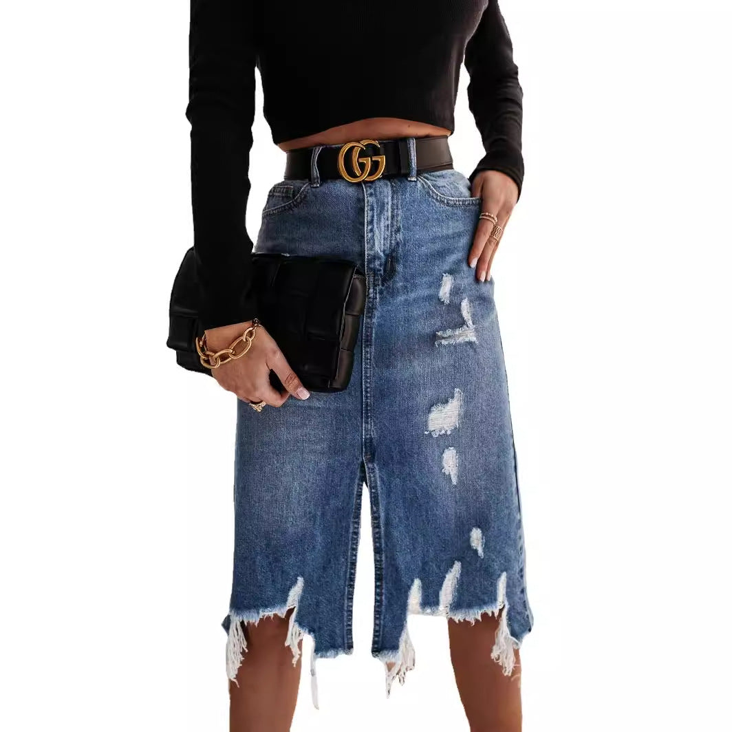 Jupe en denim décontractée pour femme avec ourlet asymétrique et détails déchirés Levoire