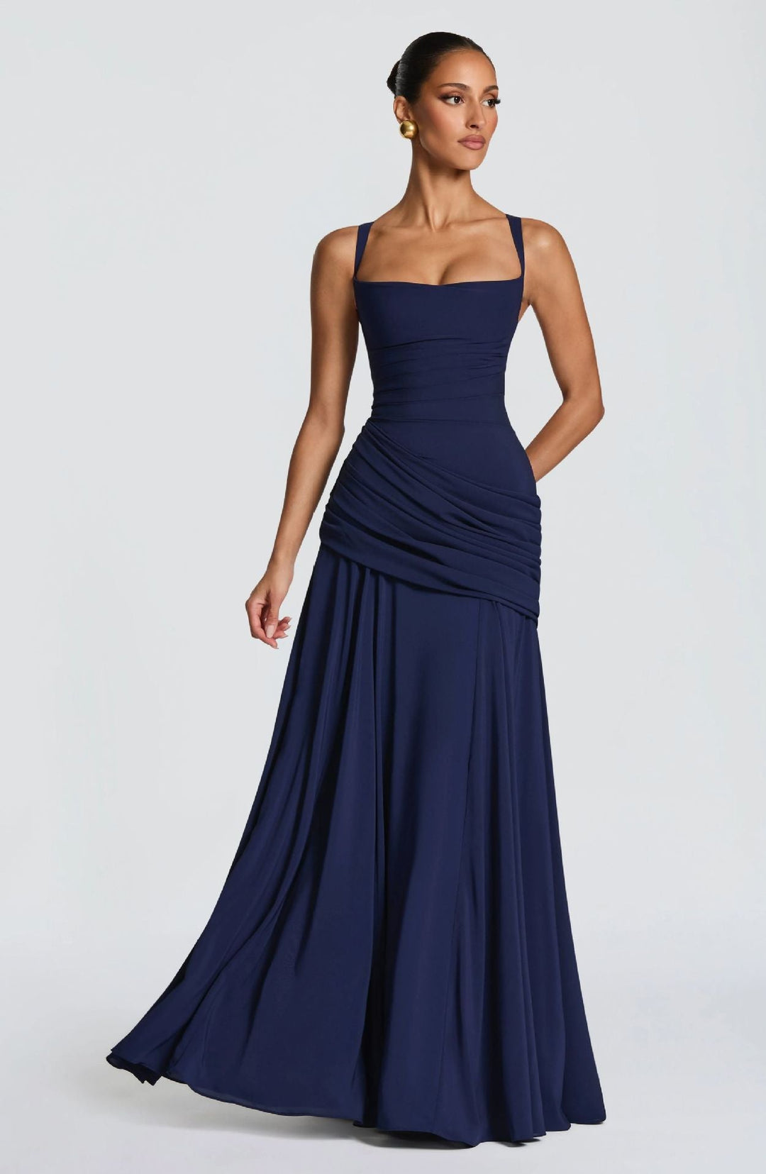 Robe fourreau pour femmes avec drapés raffinés Avriane
