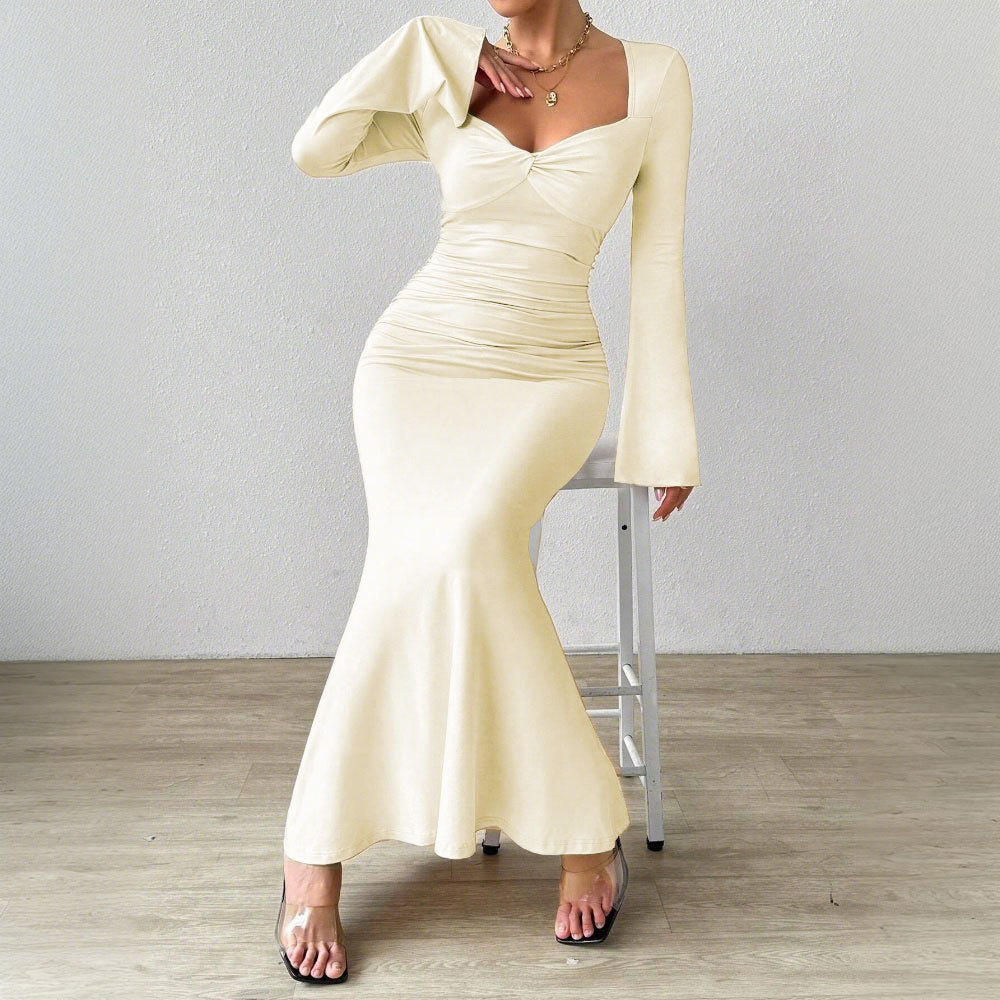 Robe maxi élégante à manches longues pour femmes avec décolleté en V profond et chic ruche Levoire