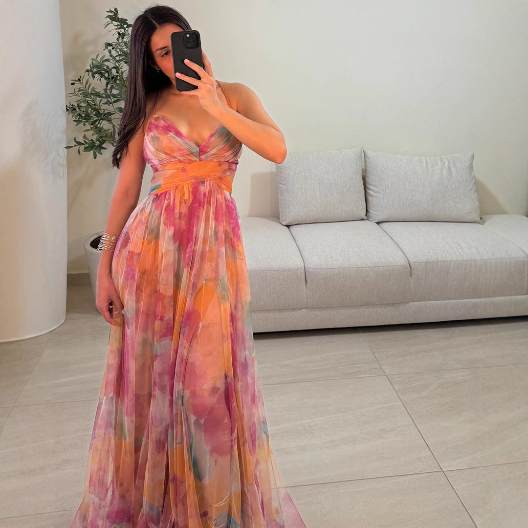 Robe maxi aérienne pour femme avec motif floral coloré et découpe latérale Levoire