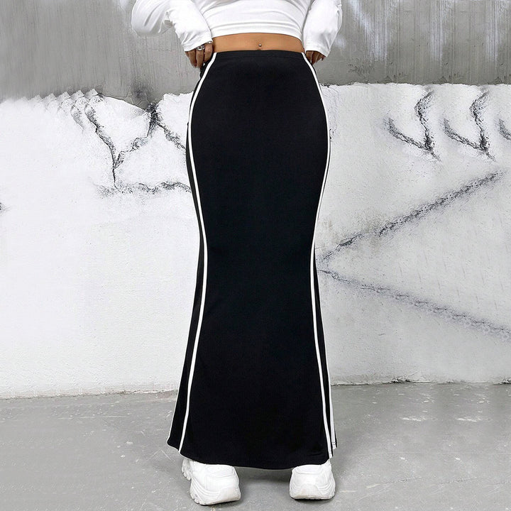 Jupe maxi pour femme avec des bandes latérales et une coupe près du corps Levoire