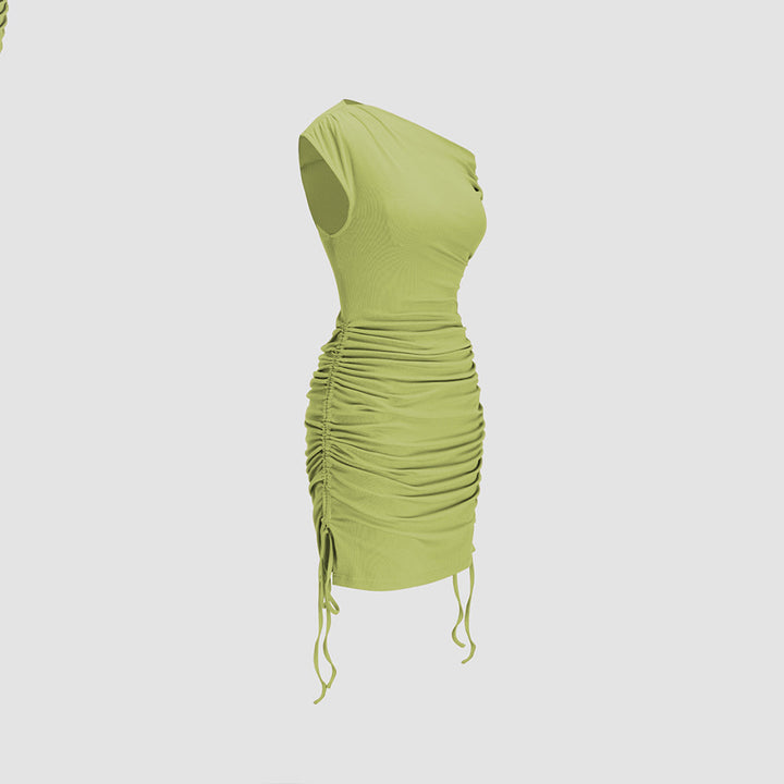 Robe enveloppante ajustée pour femmes avec encolure asymétrique et détails volantés Levoire