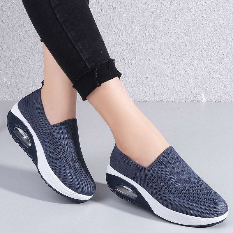 Levoire | Baskets Slip On Suspendues Avec Semelle Ergonomique Pour Femmes bleu marine