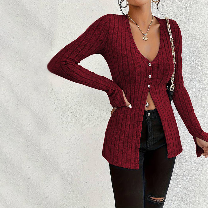 Cardigan long à manches longues pour femmes avec une fine structure en côtes et des détails de boutons élégants Levoire