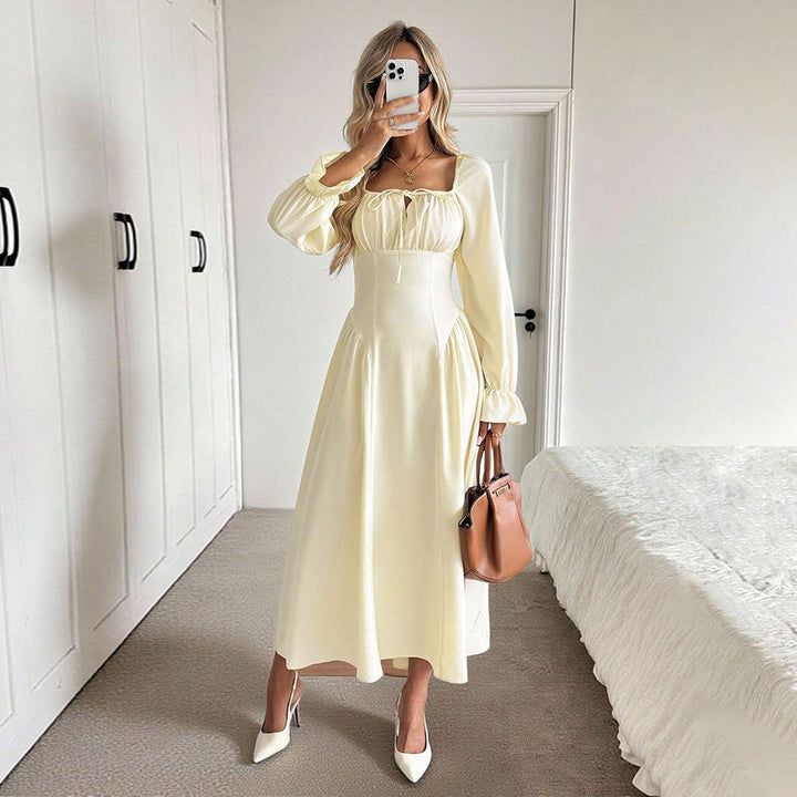 Robe maxi élégante pour femmes avec cordon de serrage sophistiqué et manches bouffantes Levoire