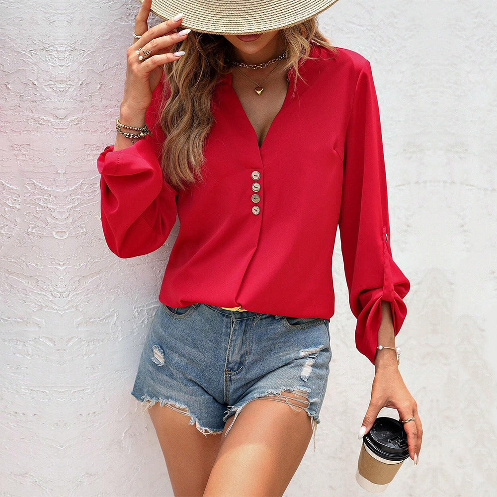 Blouse pour femmes avec des détails de bouton élégants et un col en V stylé Levoire