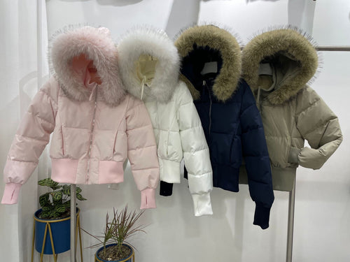 Veste d'hiver légère chaude matelassée avec capuche amovible pour femmes | Avriane