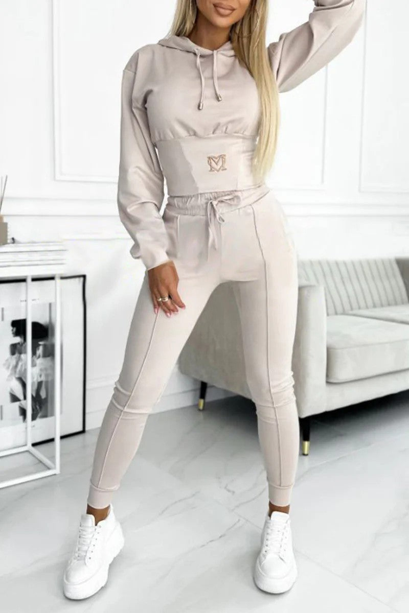 Costume de sport pour femmes avec taille élastique et cordon créatif Levoire
