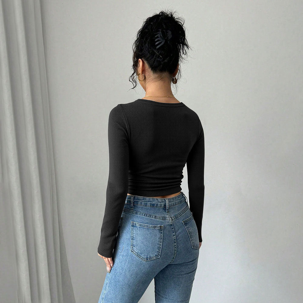 T-shirt court à manches longues pour femmes avec avant orné de boutons élégants Levoire