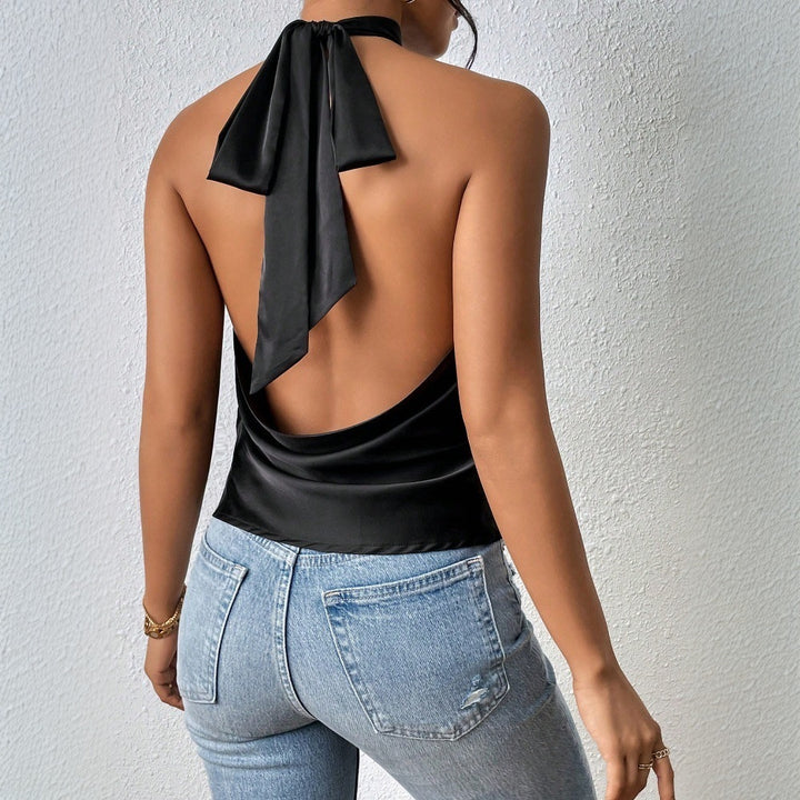 Haut halter élégant pour femmes avec finition soyeuse Levoire