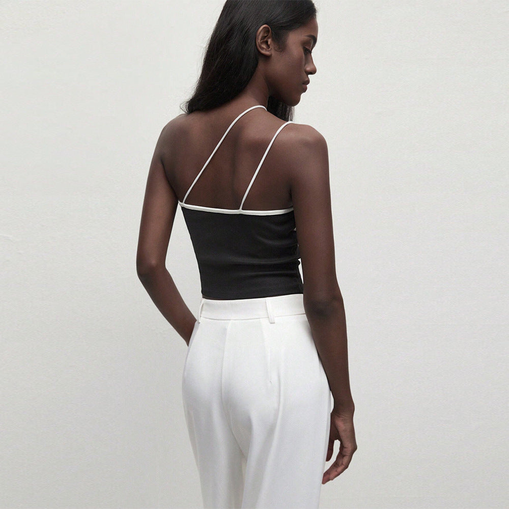 Top fonctionnel asymétrique pour femmes avec une fine structure en rib et des bretelles étroites Levoire