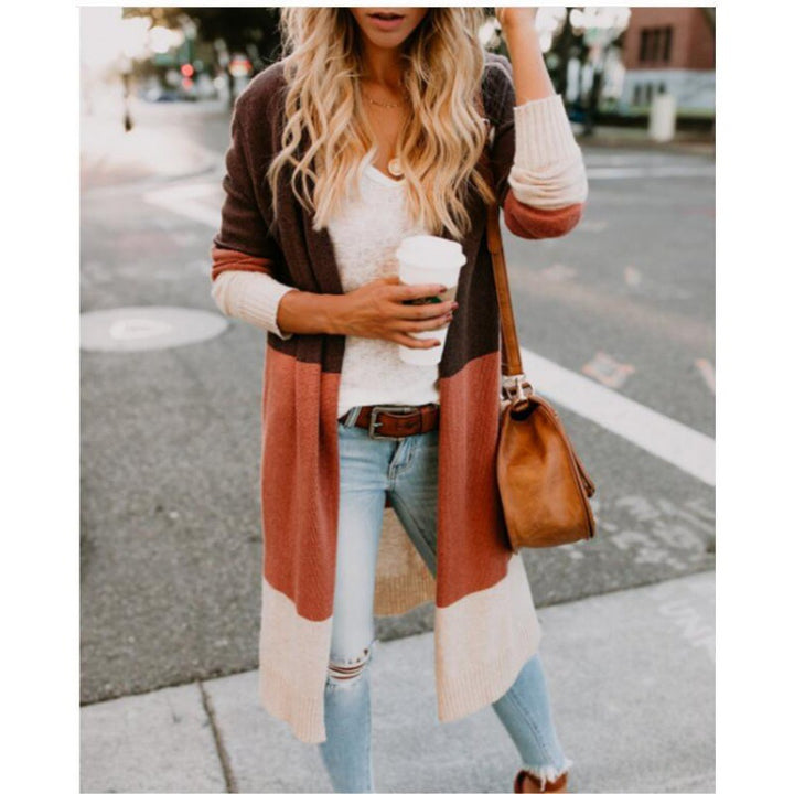 Cardigan en tricot à la mode pour femmes avec des rayures en blocs de couleur Levoire