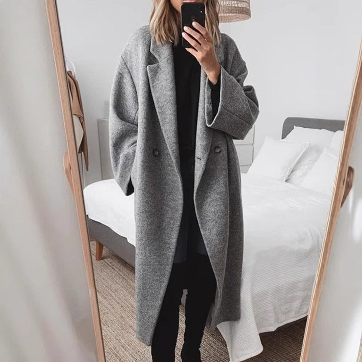 Manteau en laine oversize pour femmes avec patte de boutonnage double et coupe élégante Levoire