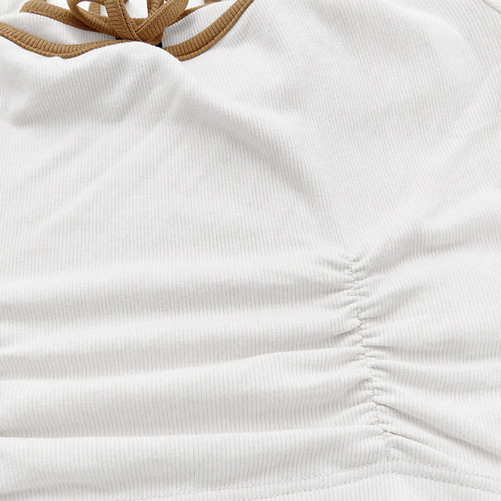Haut à manches longues cropped pour femmes avec un décolleté carré élégant et des détails de nœud sophistiqués Levoire