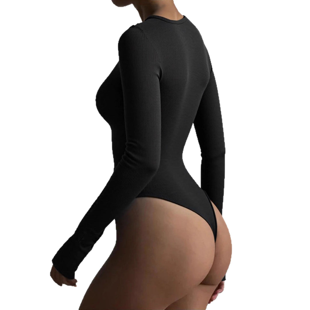 Body pour femmes à manches longues avec un élégant design de patte de boutonnage Levoire