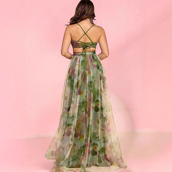 Robe maxi aérienne pour femme avec motif floral coloré et découpe latérale Levoire