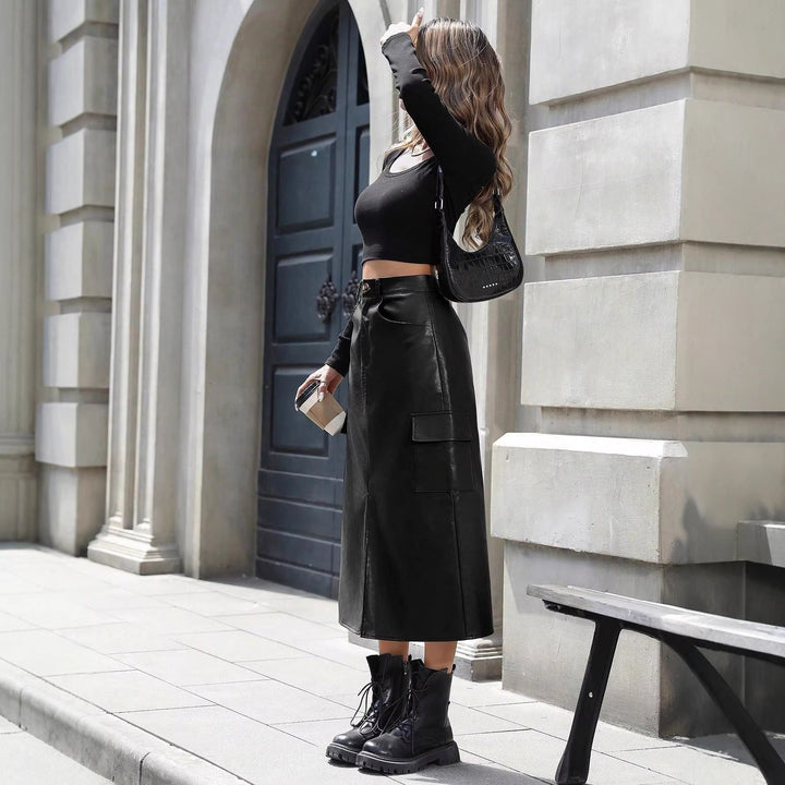 Jupe midi pour femme en similicuir avec poches pratiques et une fente élégante Levoire