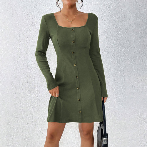 Robe à boutonnière pour femmes avec manches longues et décolleté carré Levoire