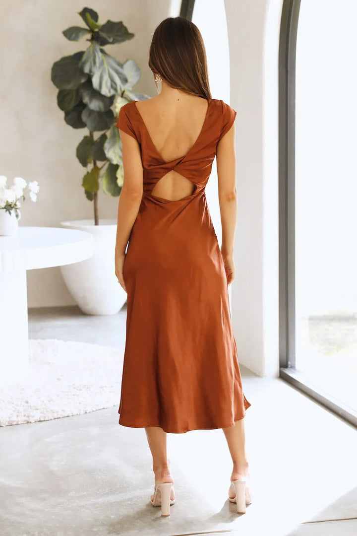 Levoire | Robe Midi Élégance