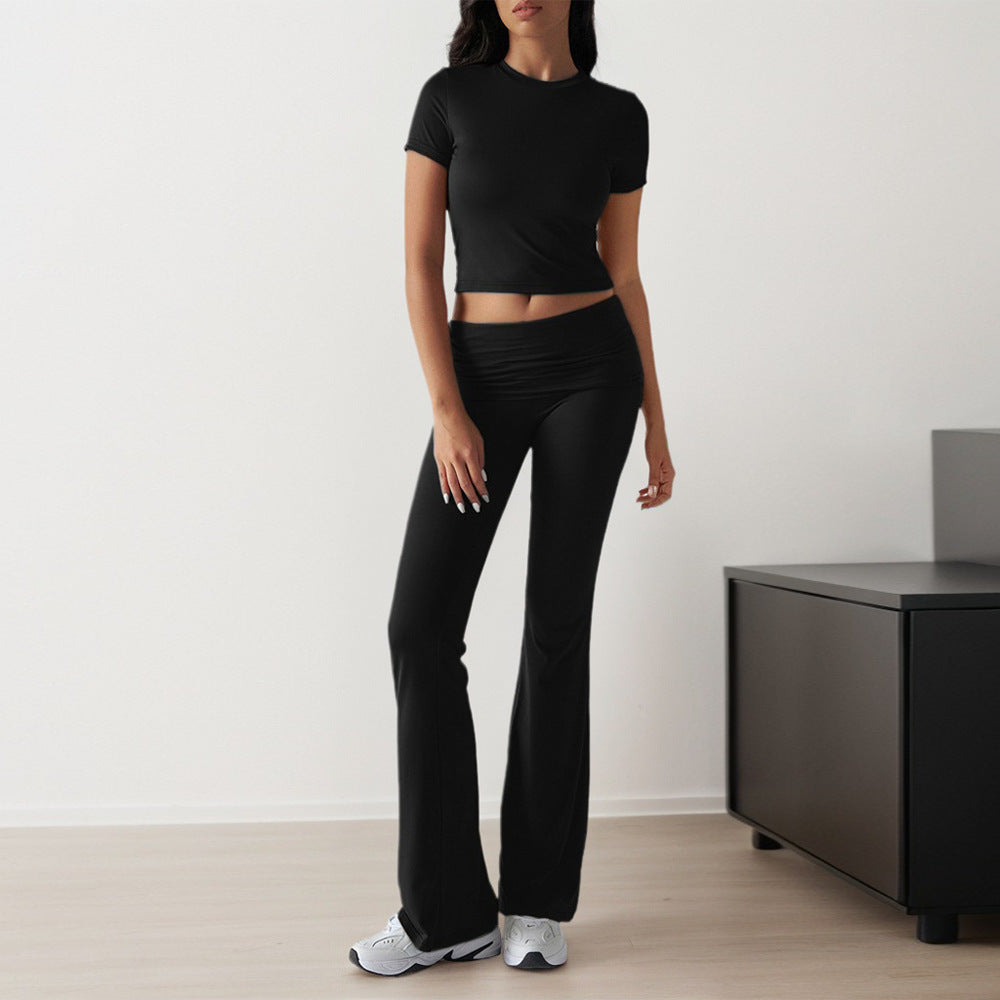 Ensemble de sport pour femmes avec haut ajusté et leggings évasés Levoire