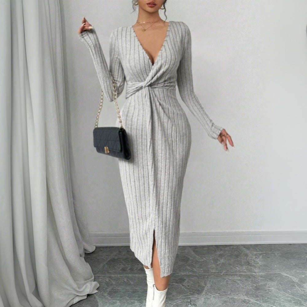 Robe midi moulante pour femme avec détail torsadé et fente sur le côté Levoire
