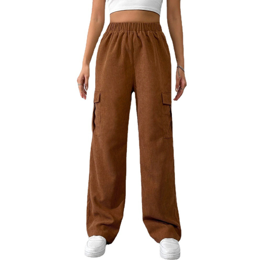 Pantalons cargo pour femmes en matériau velouté avec une taille élastique et des poches latérales pratiques Levoire