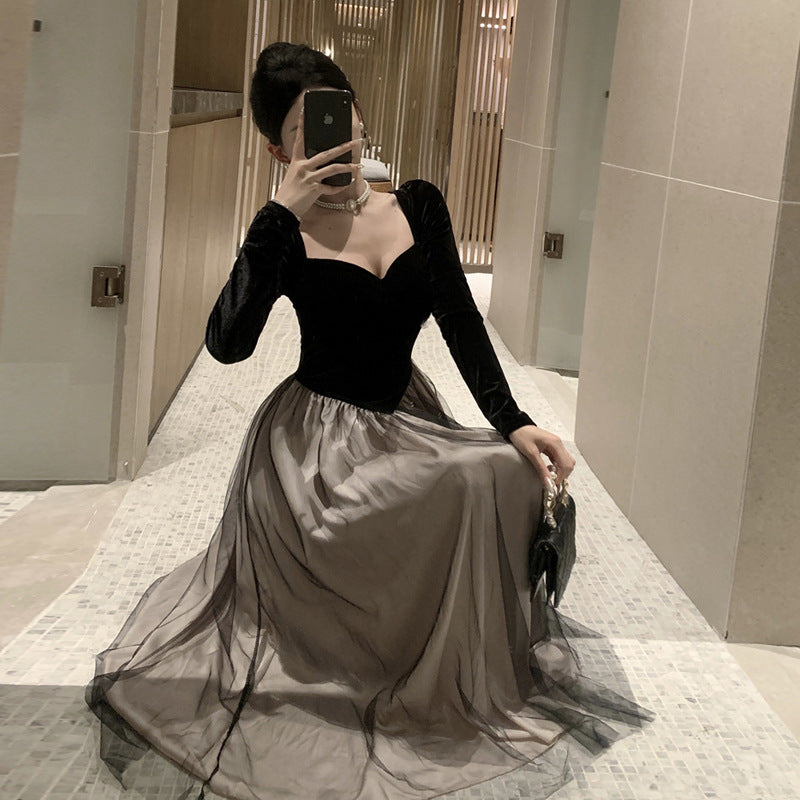 Levoire | Robe en tulle avec une fente en velours fini