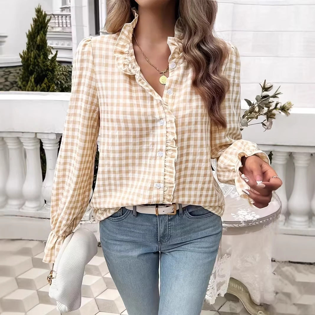 Blouse à volants à carreaux pour femmes avec col montant, patte de boutonnage cachée et manches en cloche Avriane