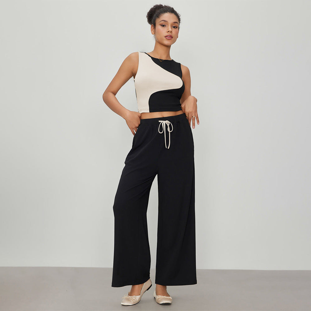 Top court pour femmes avec design asymétrique et contrastes raffinés Levoire
