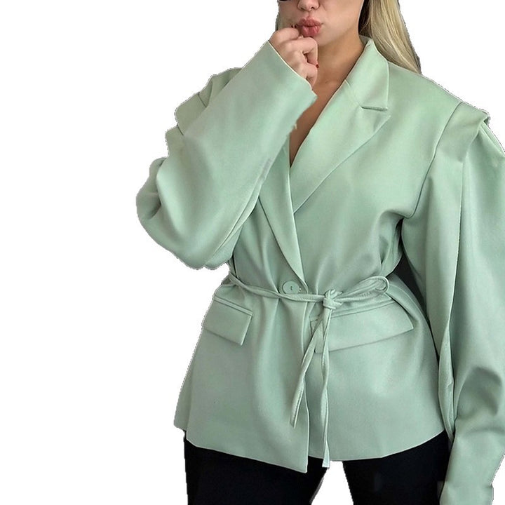 Blazer surdimensionné pour femmes avec ceinture à la taille et élégantes manches bouffantes Levoire