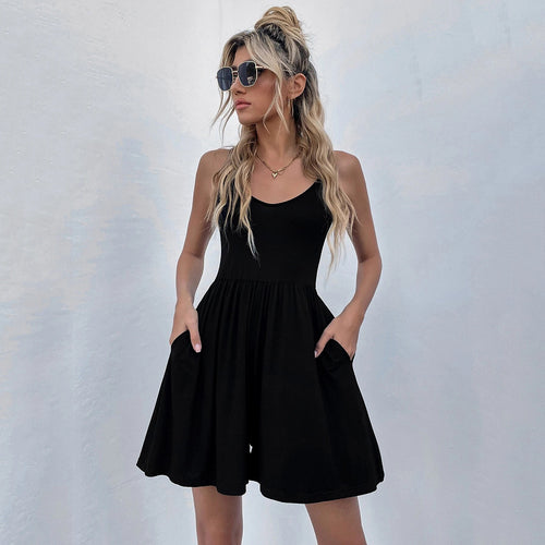 Robe décontractée femme avec un décolleté rond profond et des poches pratiques Levoire
