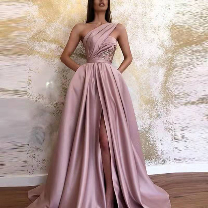 Levoire | Robe de soirée longue sans bretelles asymétrique élégante