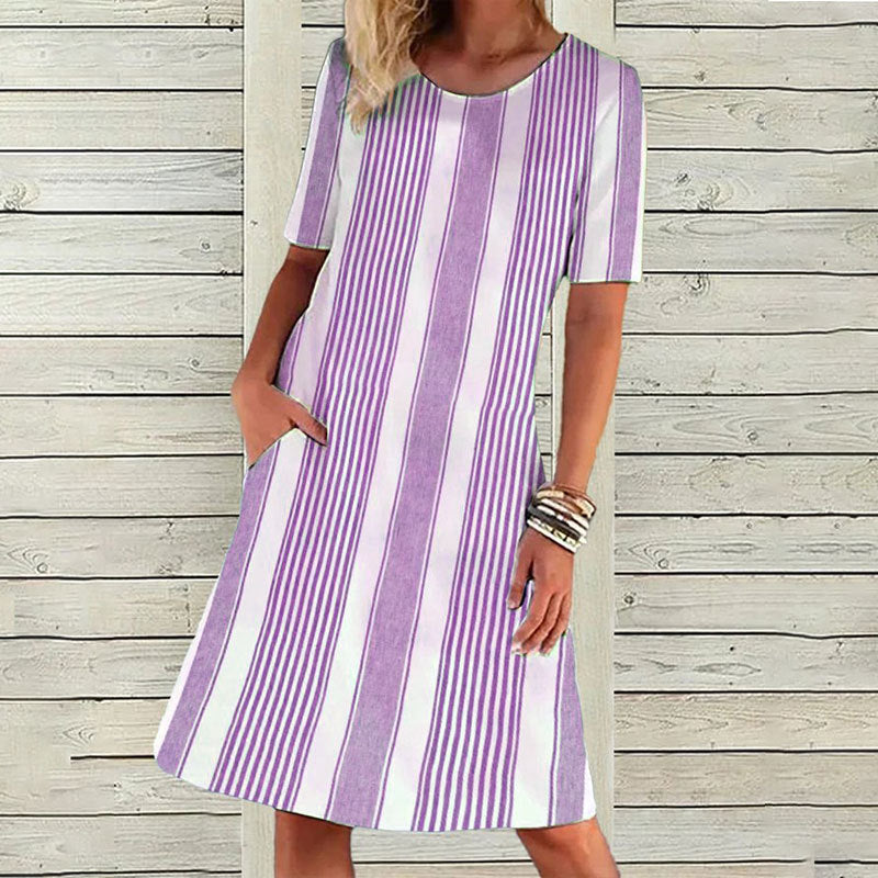 Levoire | Robe d'été rayée décontractée avec décolleté rond et manches courtes Hellpurppura