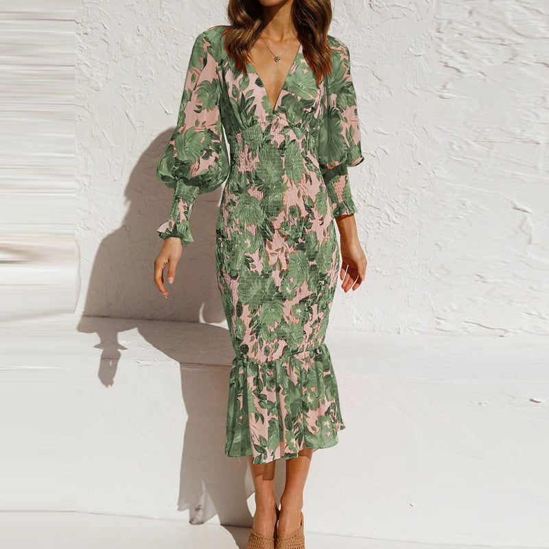 Robes Bodycon pour femmes avec ourlet volanté et motif floral glamour Levoire