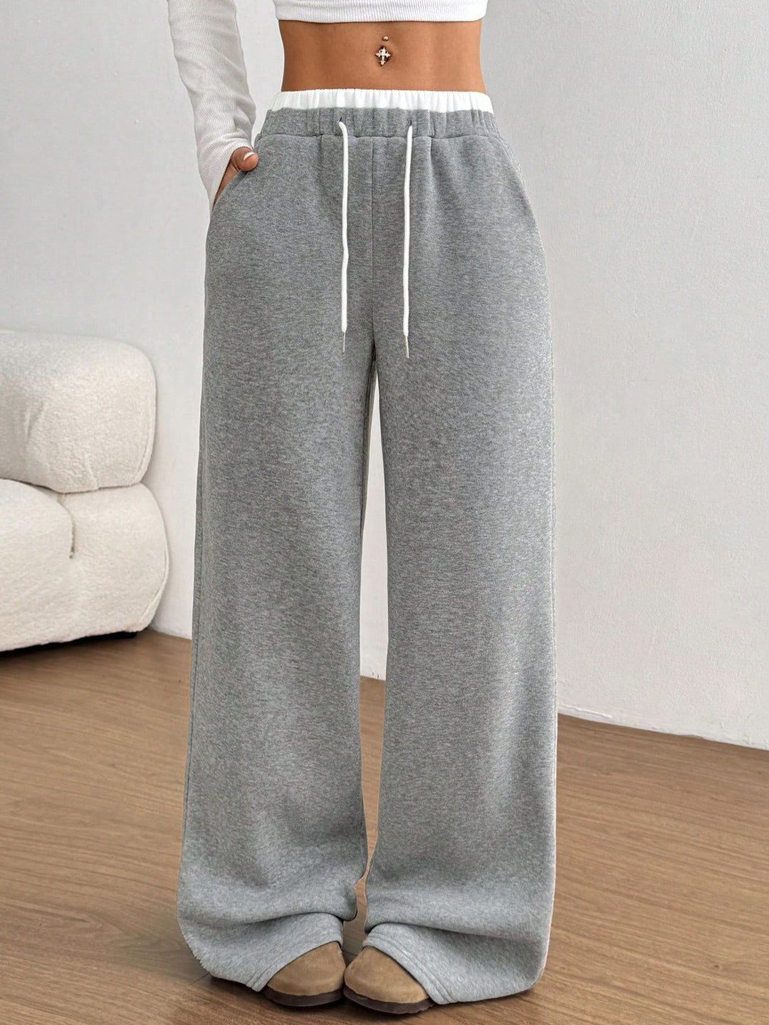 Pantalons décontractés larges pour femmes en mélange de coton avec taille élastique et cordon de serrage Levoire