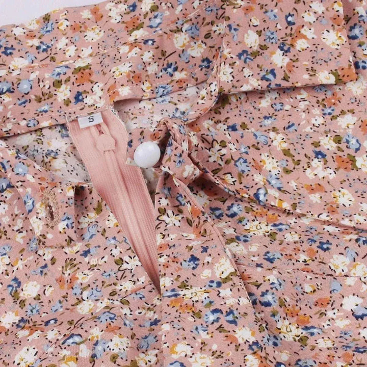 Levoire | Robe à manches courtes avec un petit motif floral