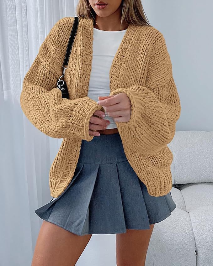 Cardigan en tricot doux pour femme avec des manches volumineuses et un devant ouvert Levoire
