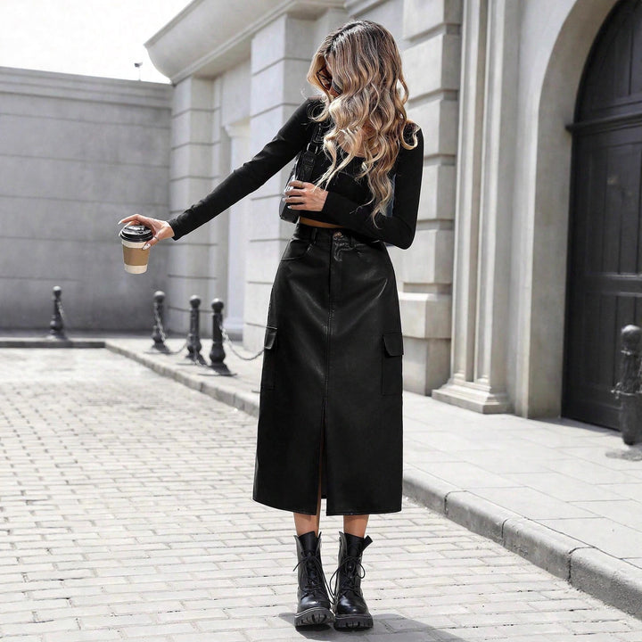 Jupe midi pour femme en similicuir avec poches pratiques et une fente élégante Levoire