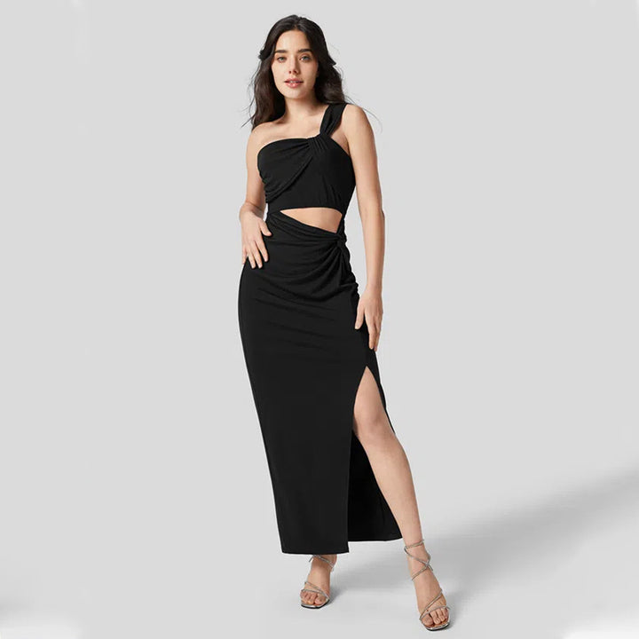Robe enveloppante élégante pour femme avec des détails découpés asymétriques et une silhouette ajustée Levoire