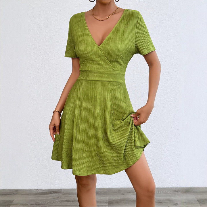 Robe portefeuille pour femmes avec décolleté en V et tissu fluide Levoire