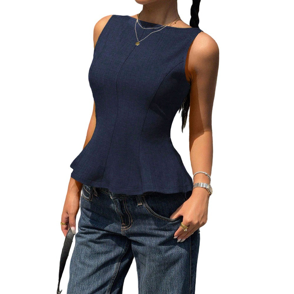 Top féminin raffiné avec ourlet peplum et design sans manches Levoire