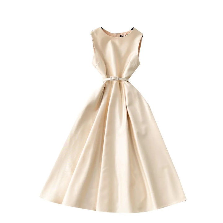 Levoire | Robe midi élégante avec une fente haute